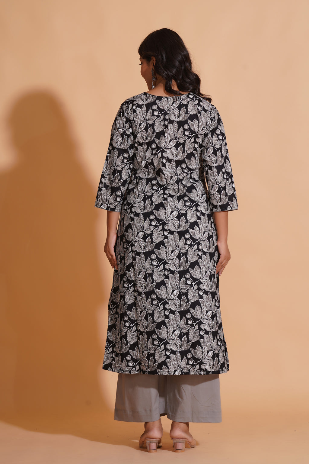 Monochrome Leaf Print Kurta Set