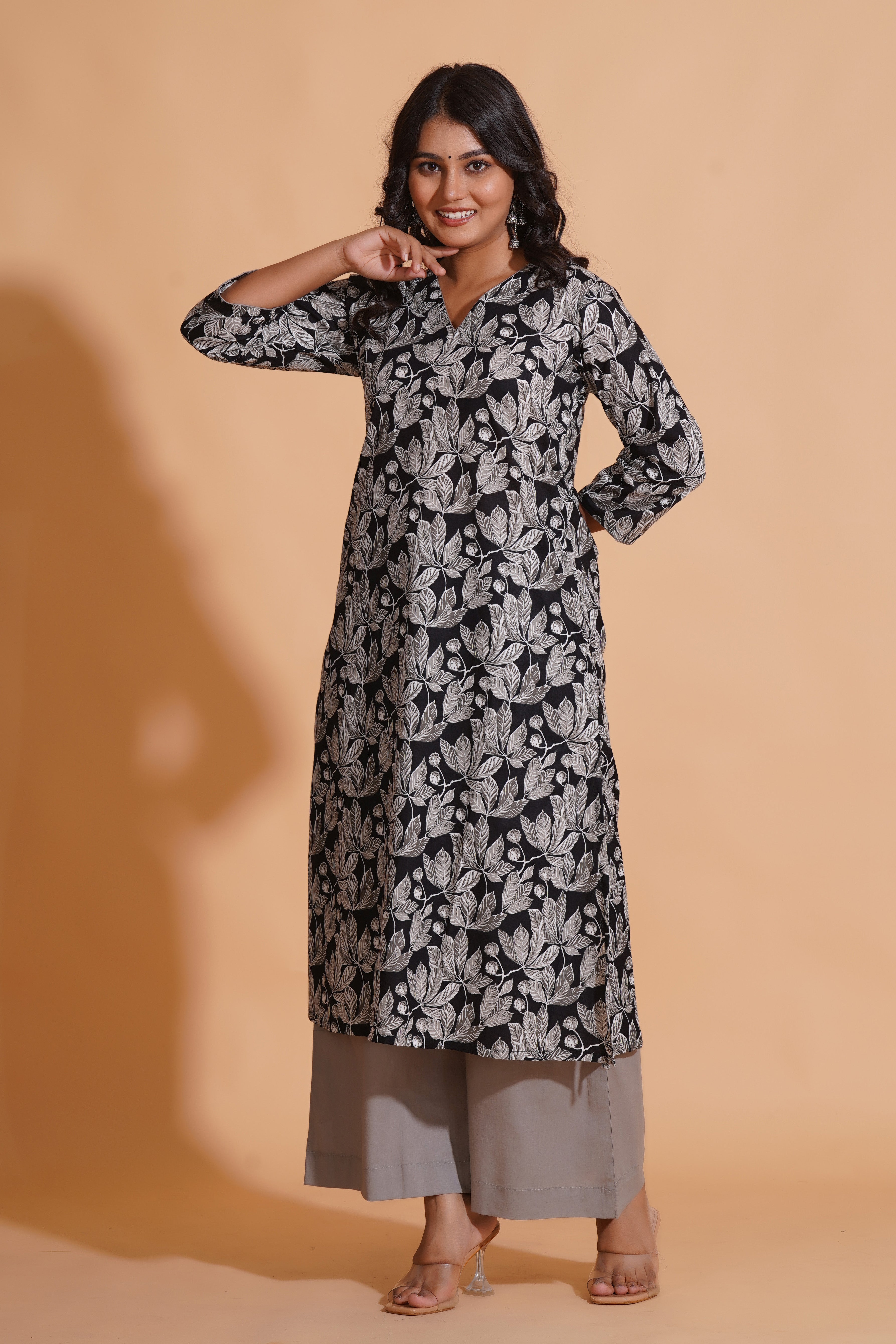 Monochrome Leaf Print Kurta Set