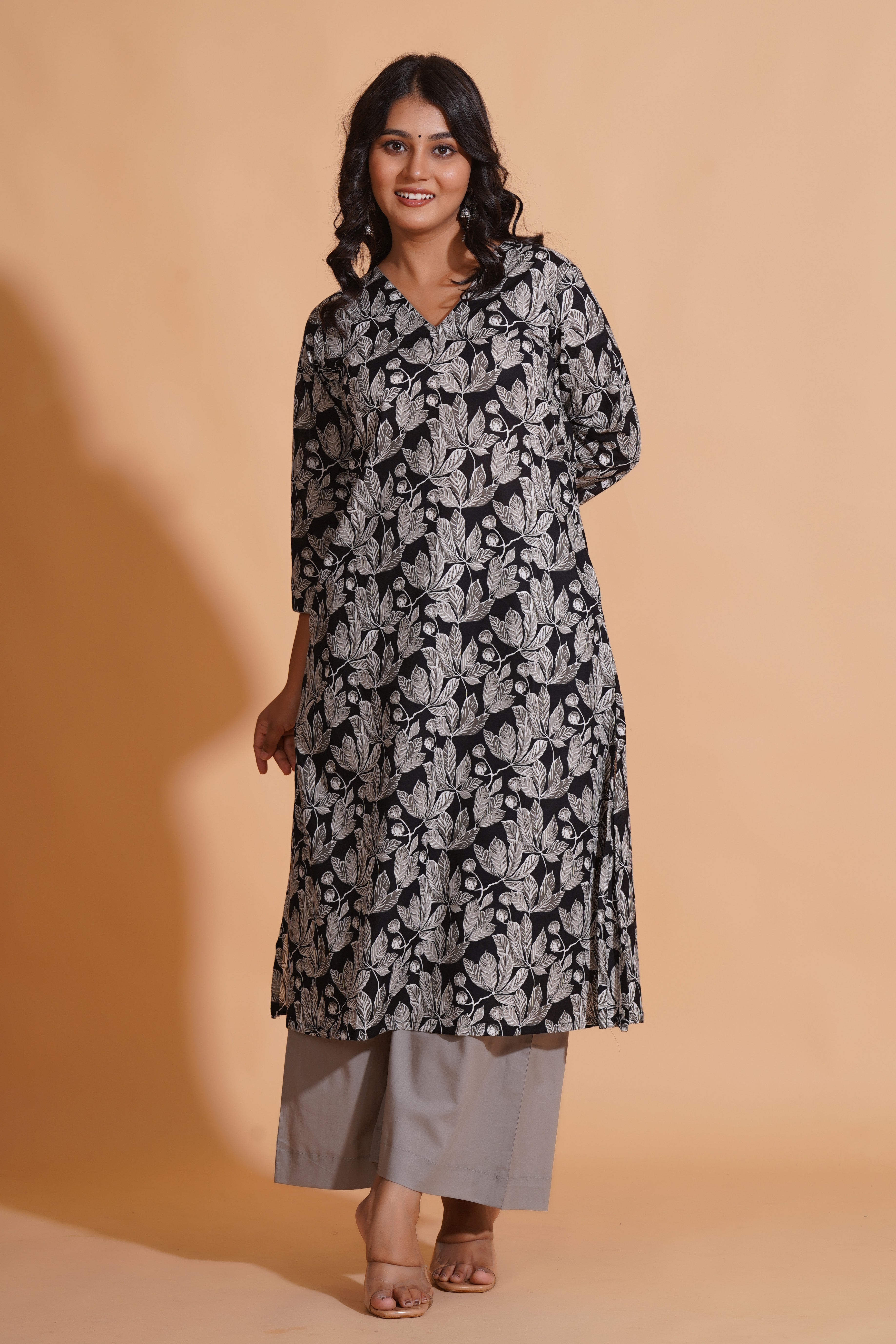 Monochrome Leaf Print Kurta Set