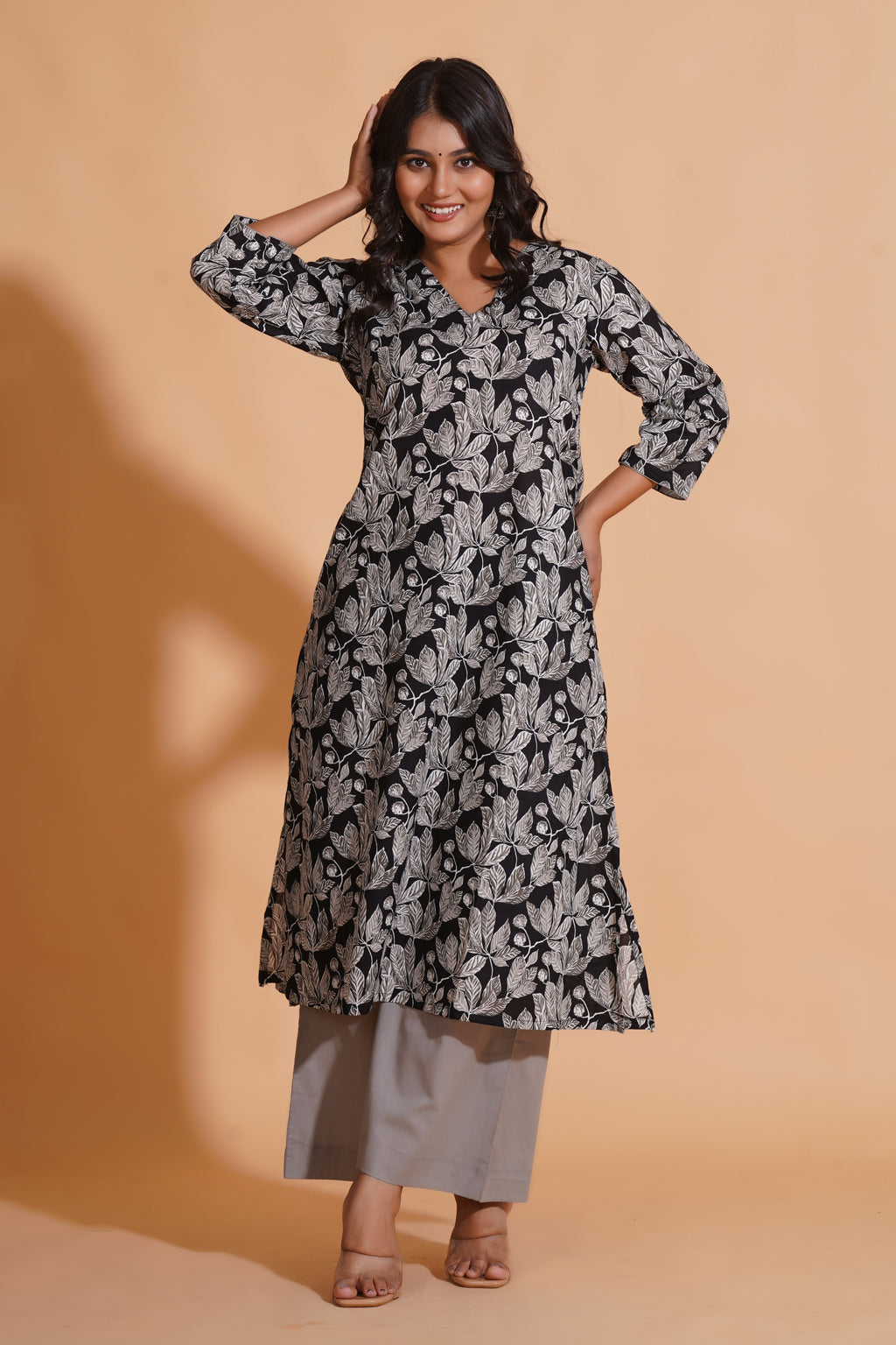Monochrome Leaf Print Kurta Set