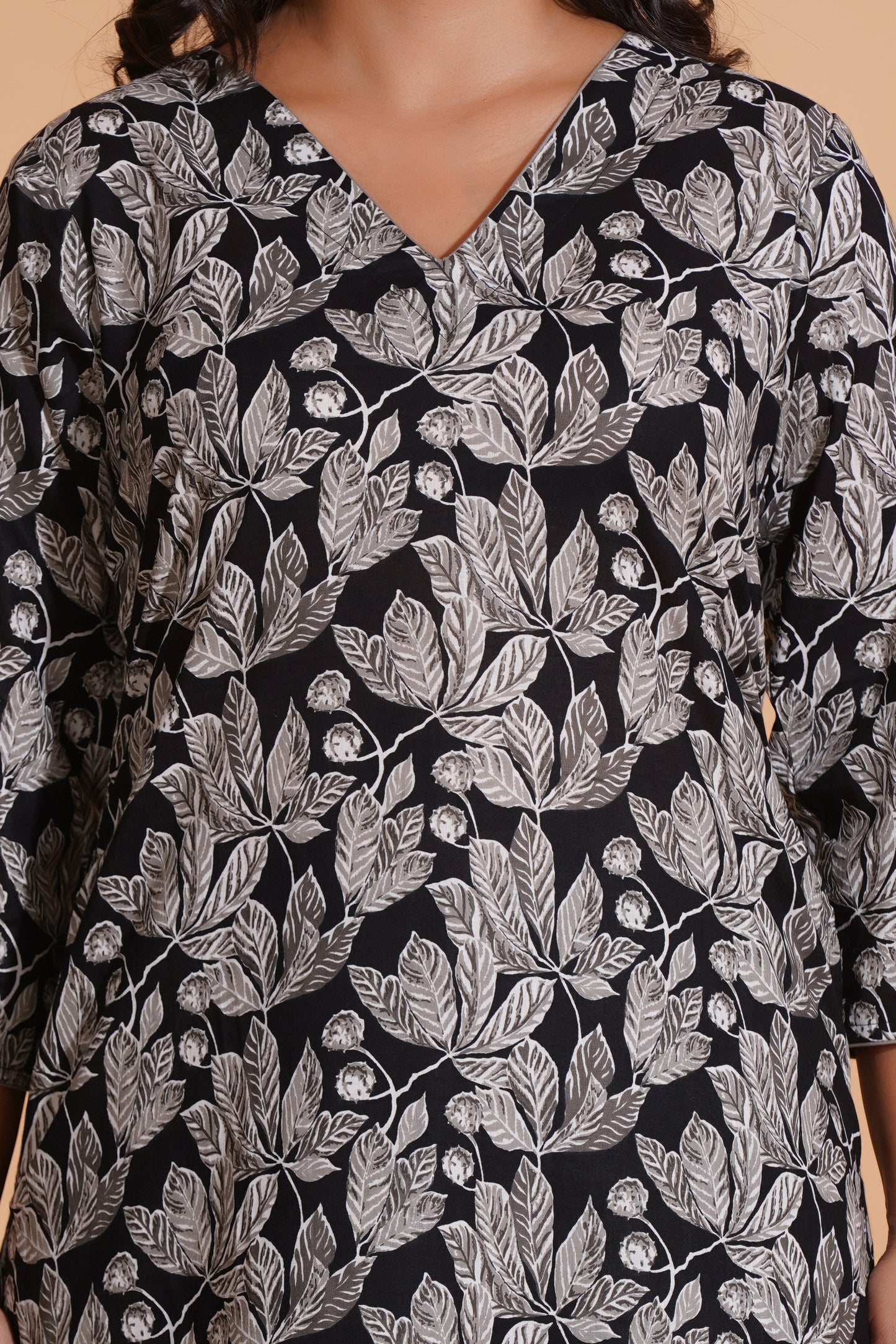 Monochrome Leaf Print Kurta Set