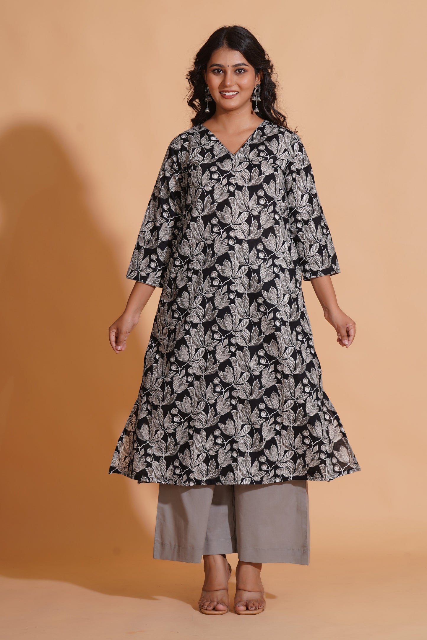 Monochrome Leaf Print Kurta Set