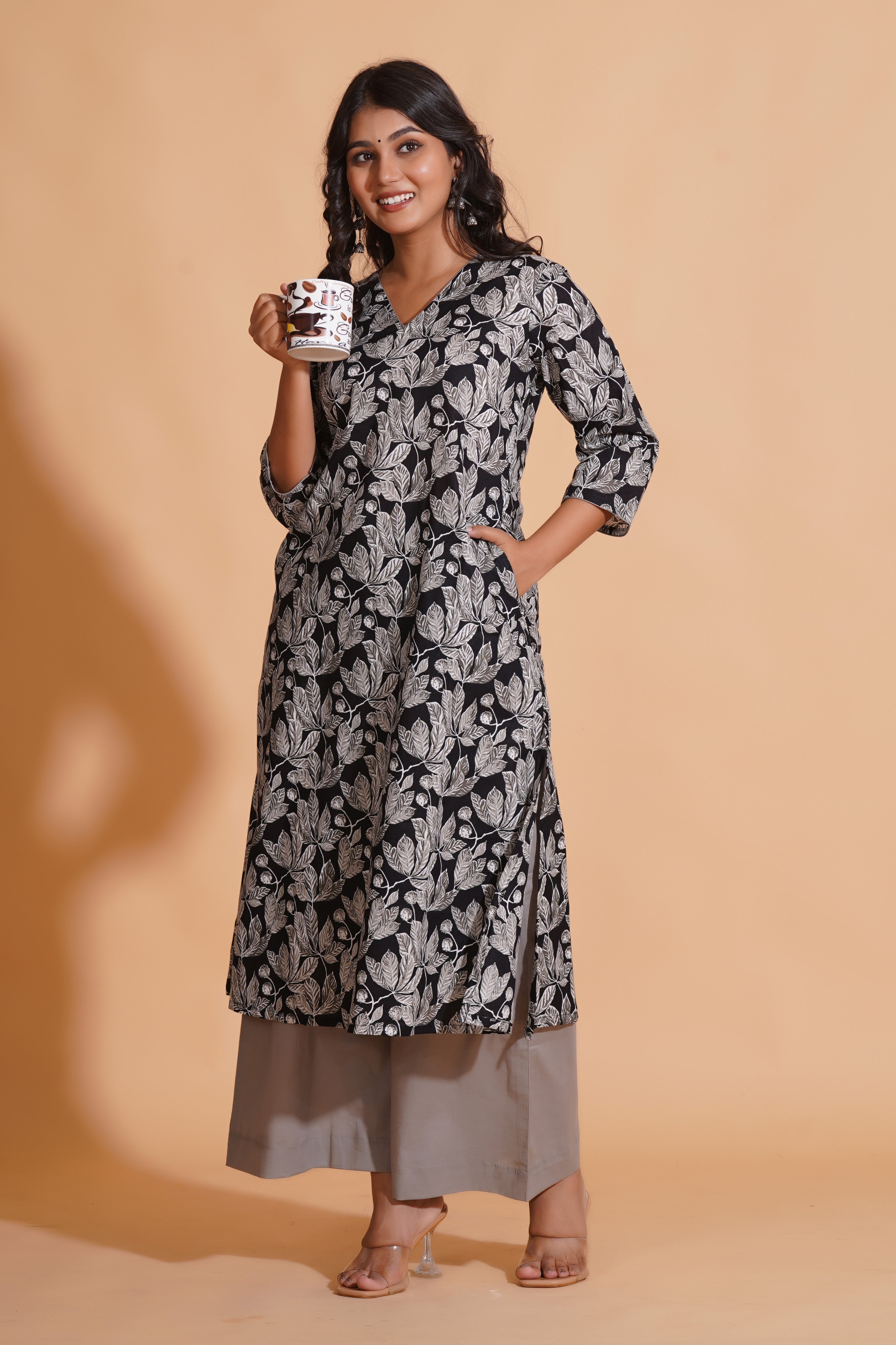 Monochrome Leaf Print Kurta Set