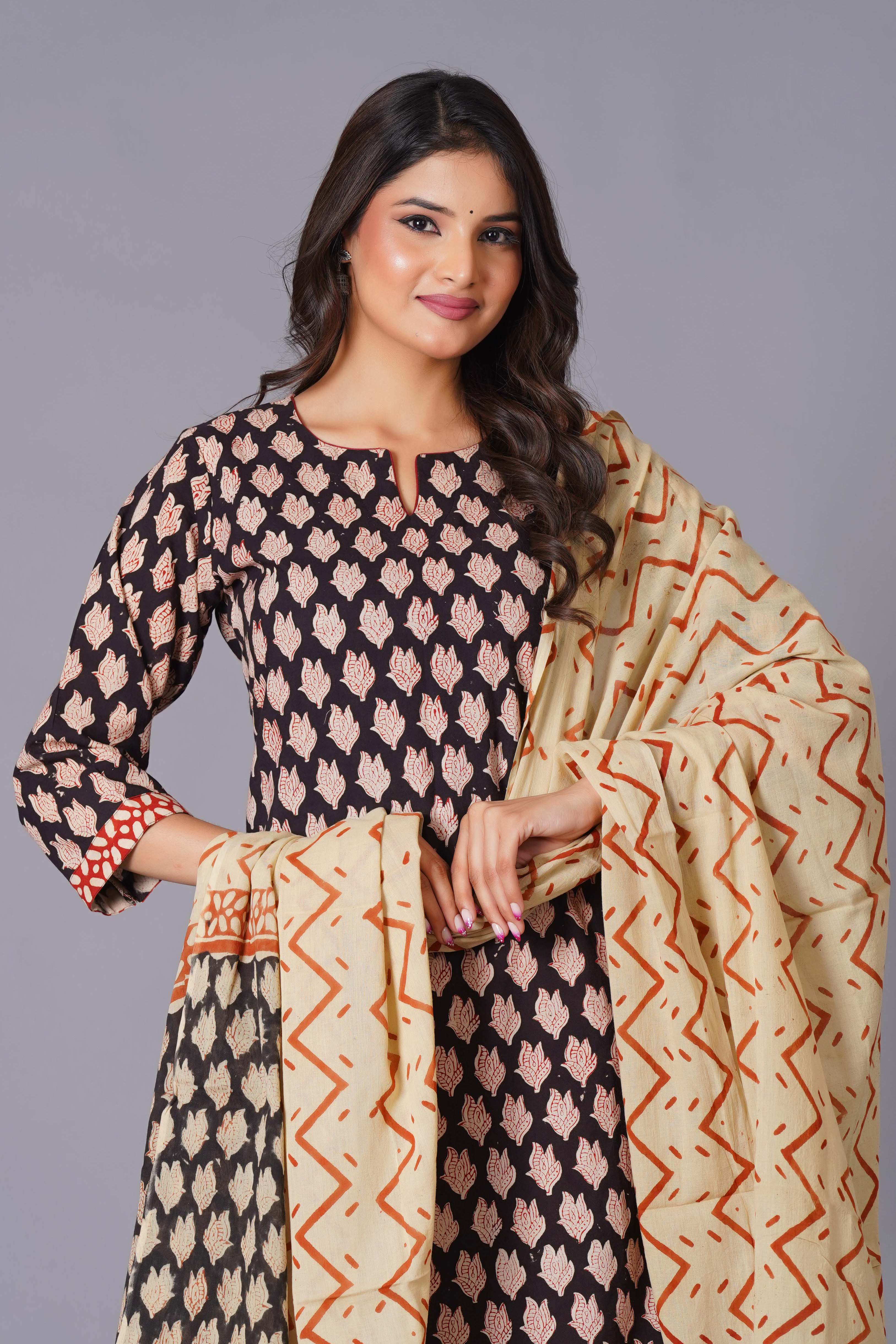 Noir Leaf Handblock Cotton Suit Set