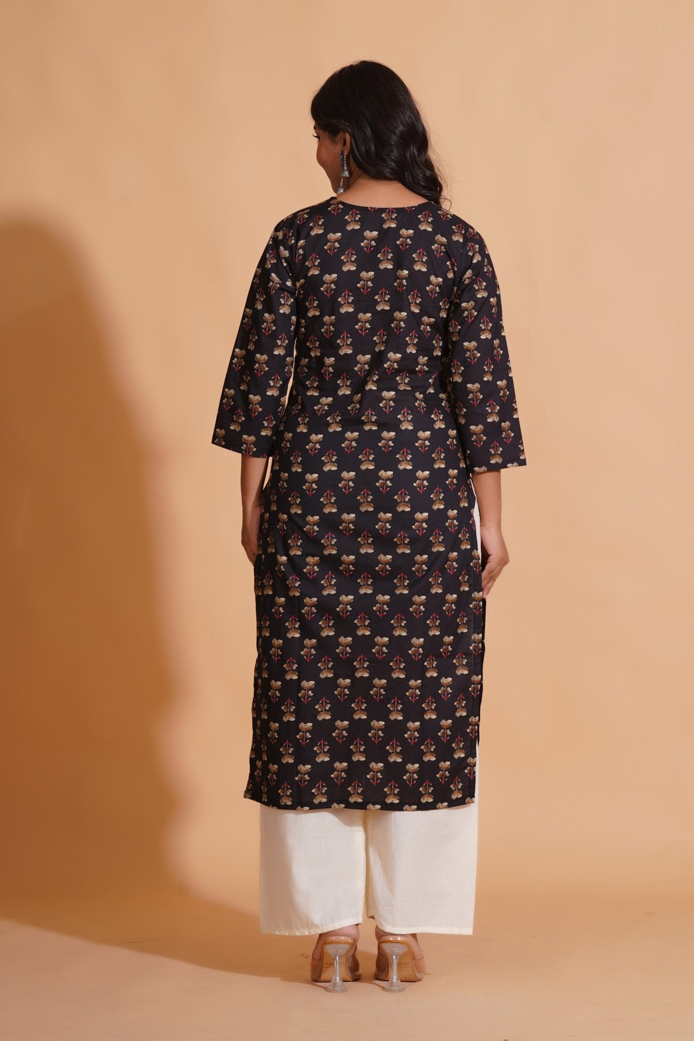 Black Elegance V-Neck Kurta - Himdim Wear