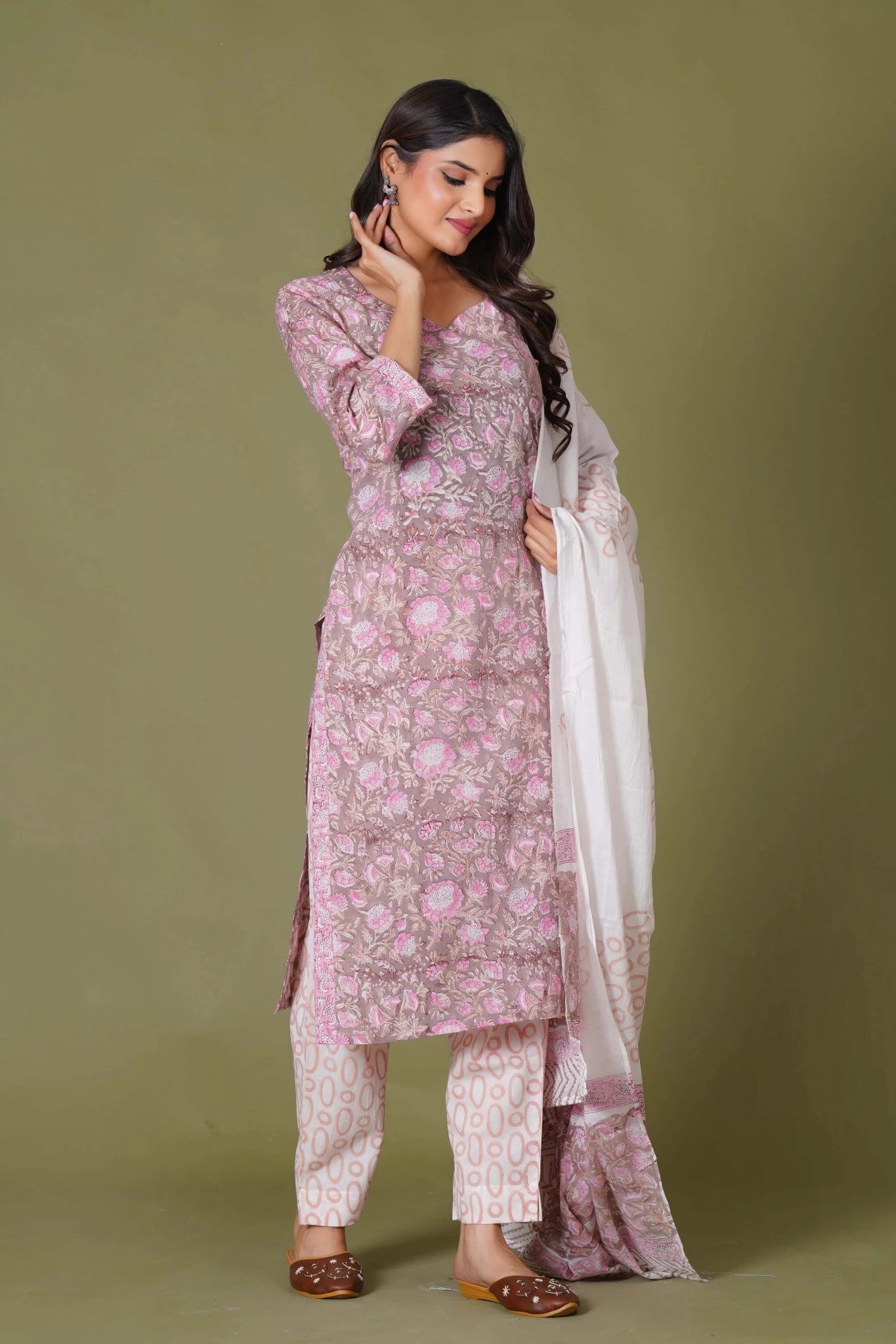Blush Aura Handblock Floral Cotton Suit Set - Himdim Wear