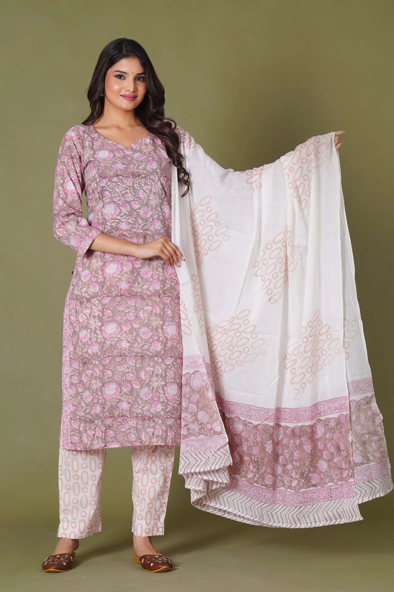 Blush Aura Handblock Floral Cotton Suit Set - Himdim Wear