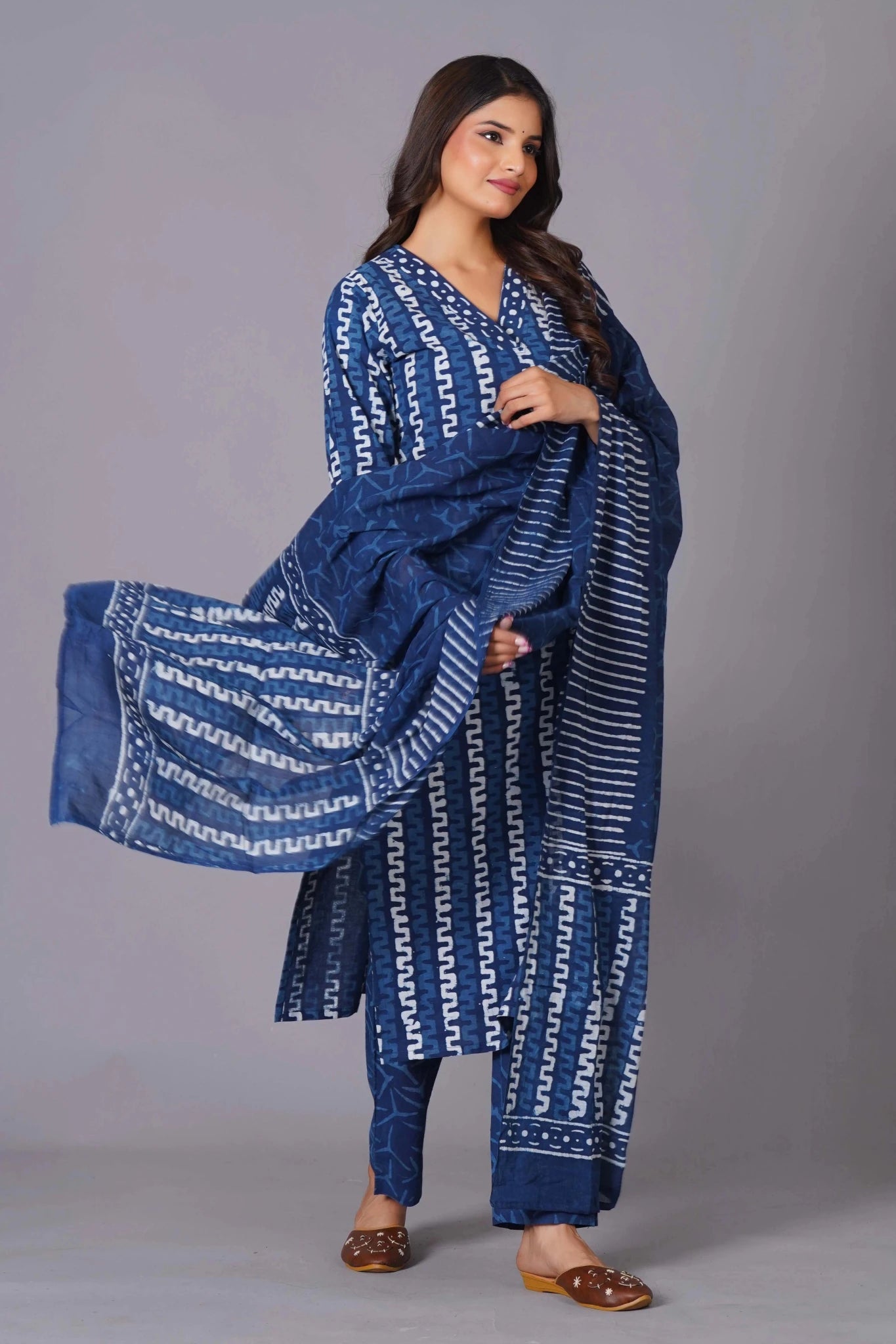 Indigo Maze Handblock Cotton Suit Set - Himdim Wear