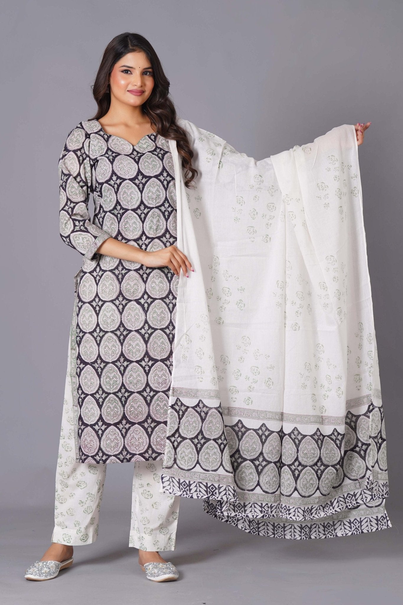 Ornate Paisley Handblock Cotton Suit Set - Himdim Wear