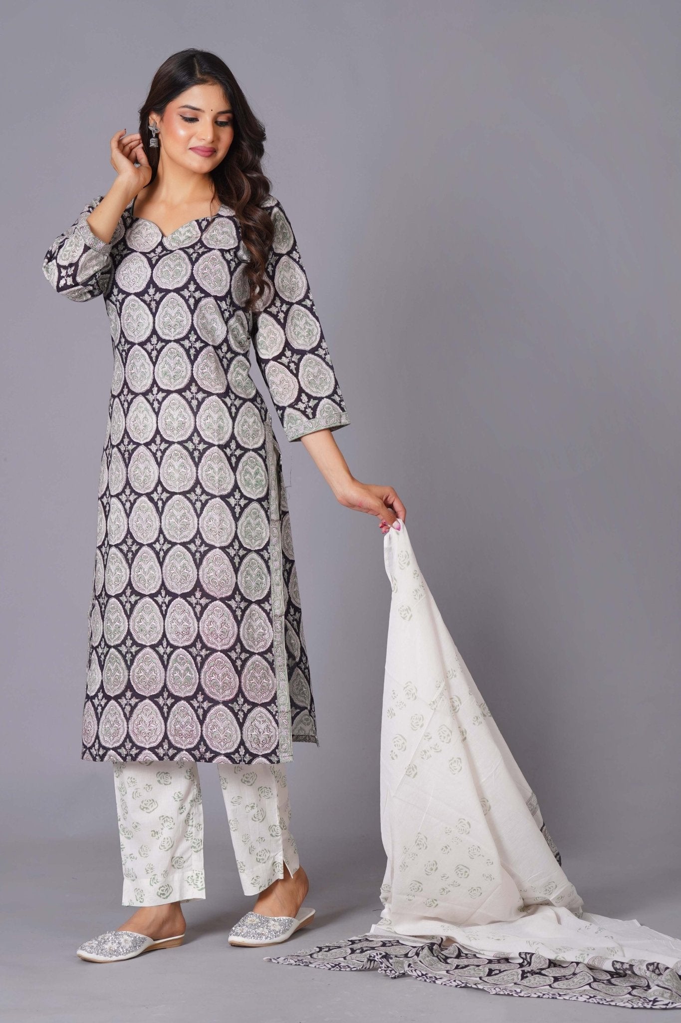 Ornate Paisley Handblock Cotton Suit Set - Himdim Wear