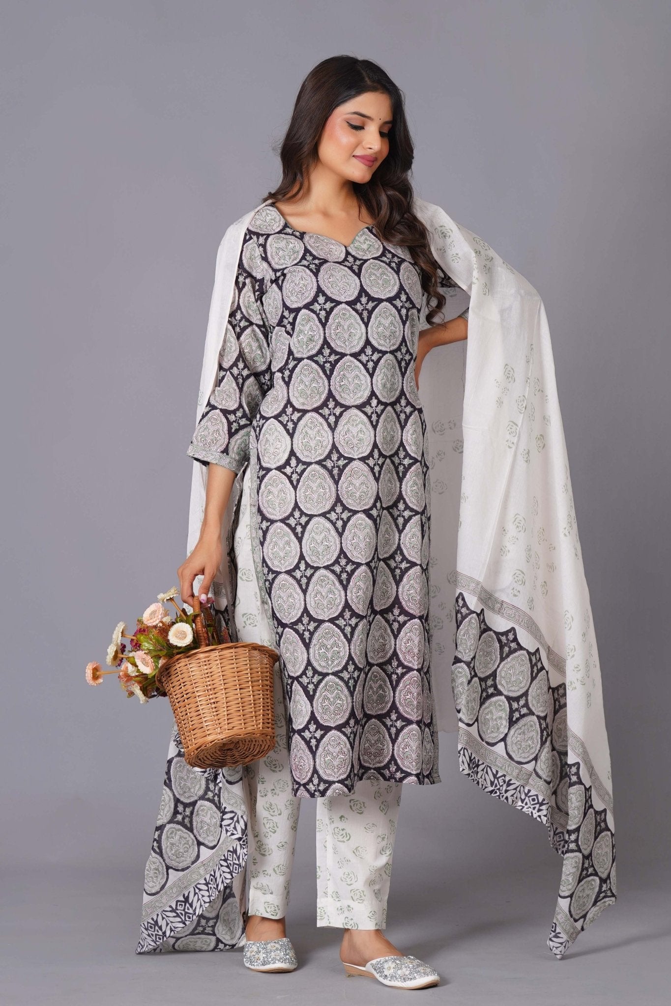 Ornate Paisley Handblock Cotton Suit Set - Himdim Wear