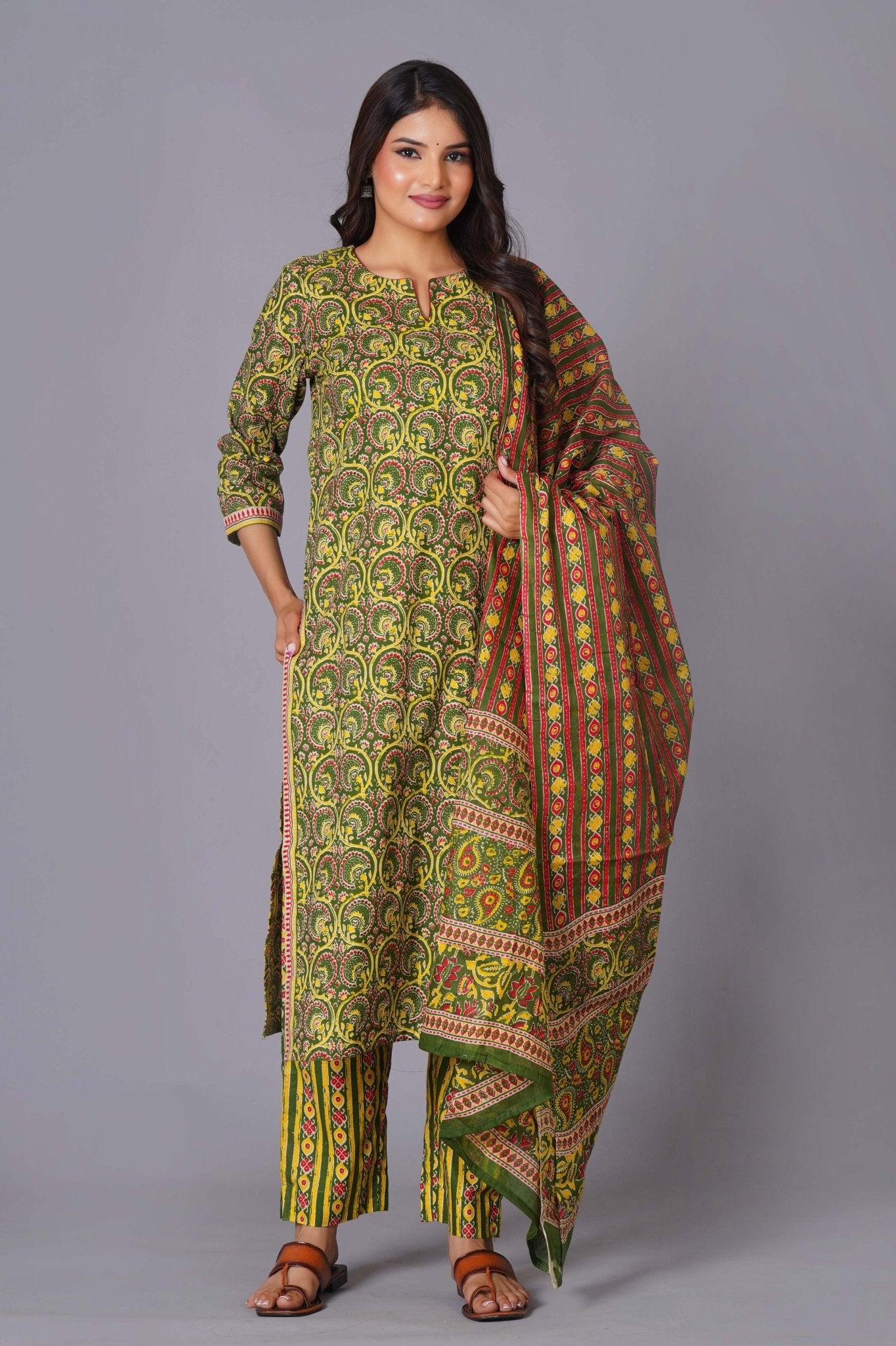 Verdant Paisley Heritage Print Kurta Set - Himdim Wear