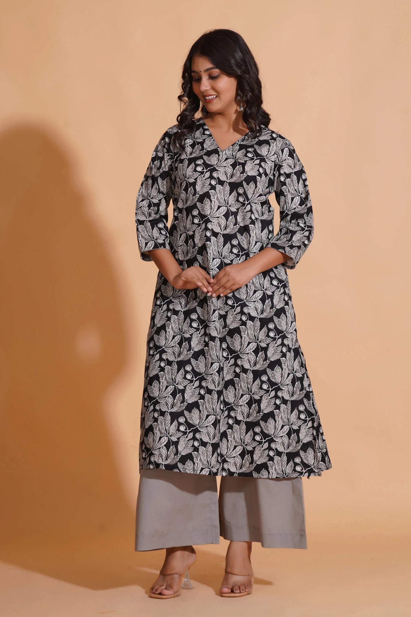 Women's Monochrome Leaf Print A-Line Kurta Set - Himdim Wear